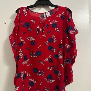 Elle women’s XS top